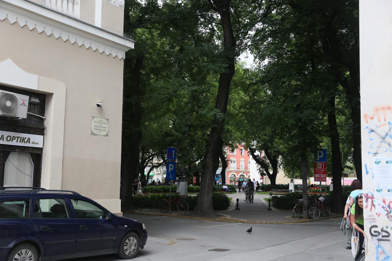 Apartman Centar 2 Суботиця Екстер'єр фото